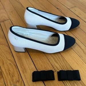 Vivaia Cap Toe "Running" Heels